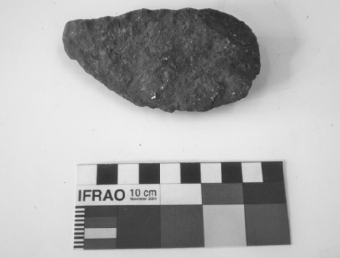 Figura 2. Fotografía de un artefacto de granito completamente oxidado