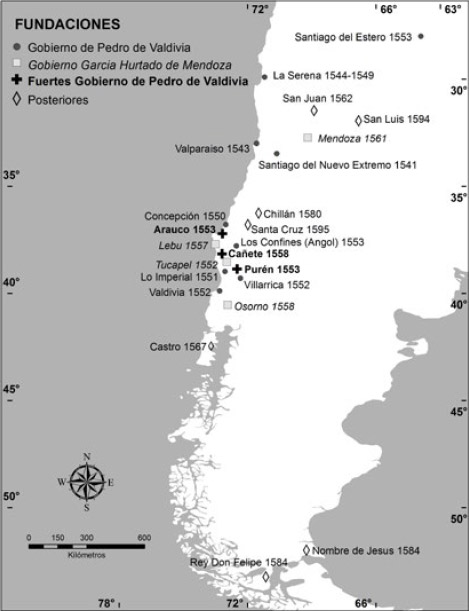 Figura 2. Itinerario y elenco de núcleos fundados en la Gobernación o Reino de Chile entre 1550 y 1595. Observación: el listado comprende 12 ciudades y 2 fuertes: Purén y Cañete
