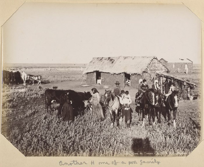 Figura 2. Casa de campo - Another home of a poor family. Álbum 44 - Image Archive - Latin American Library - Tulane University