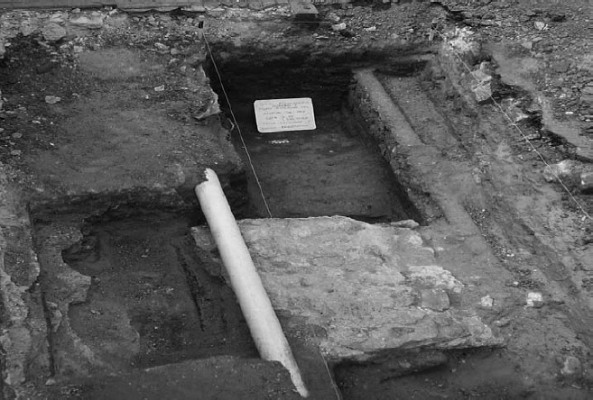Figura 11. Vista aérea del muro exterior del Hospital de Marina, Excavación ll. Dicha excavación fue ejecutada sobre la calle Solís